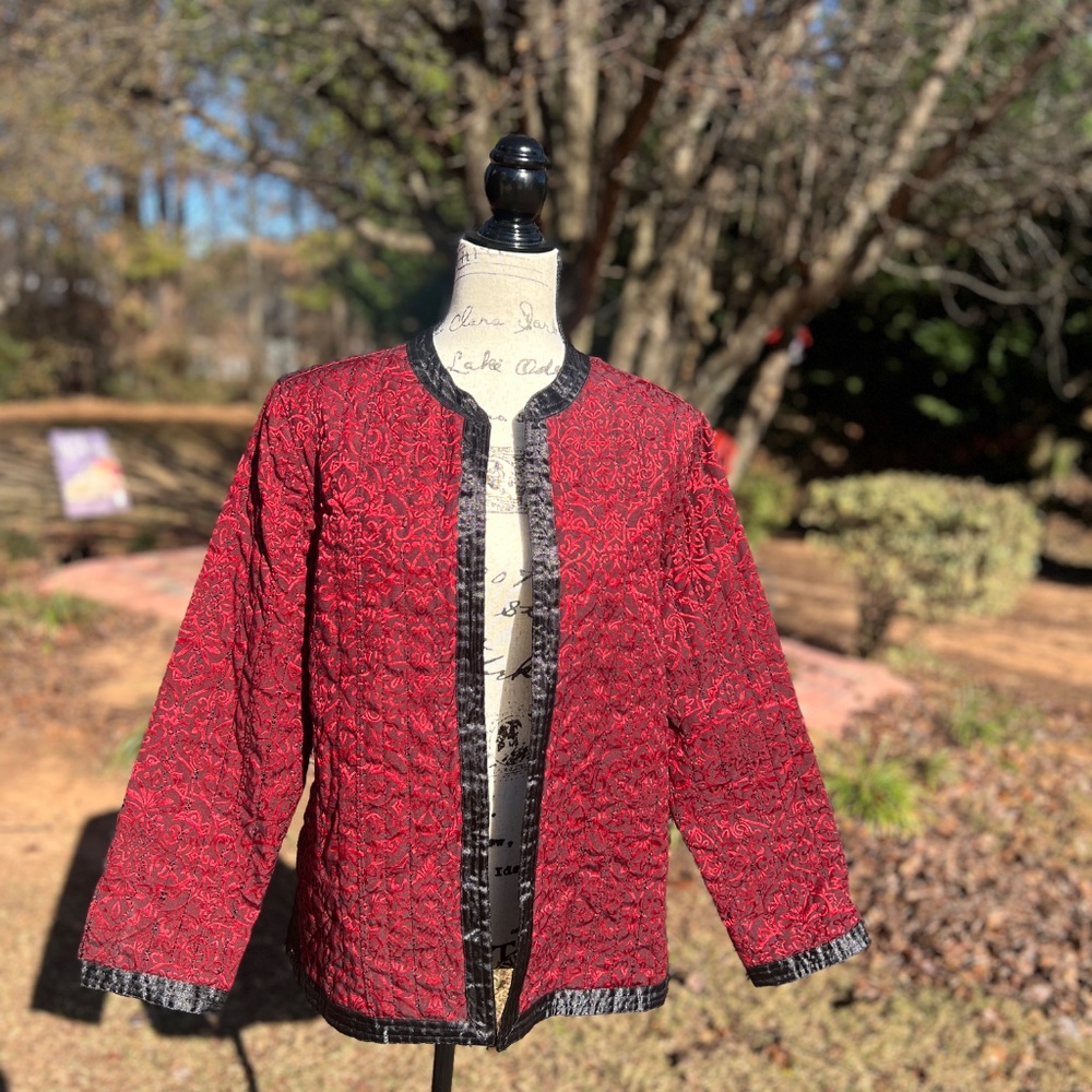 Alfred Dunner Elegant Red & Black Damask Print~  Size 14